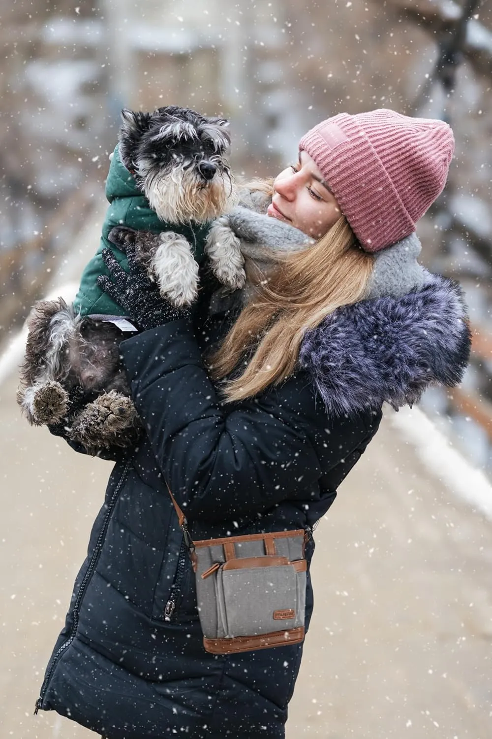 BEAU&FUR Dog Treat Pouch with Dog Clicker for Training - Hands-Free Dog Treat Bag with Magnetic Closure, Multi-Pocket Treat Pouches for pet Training with Built-in Poop Bag Holder Pocket