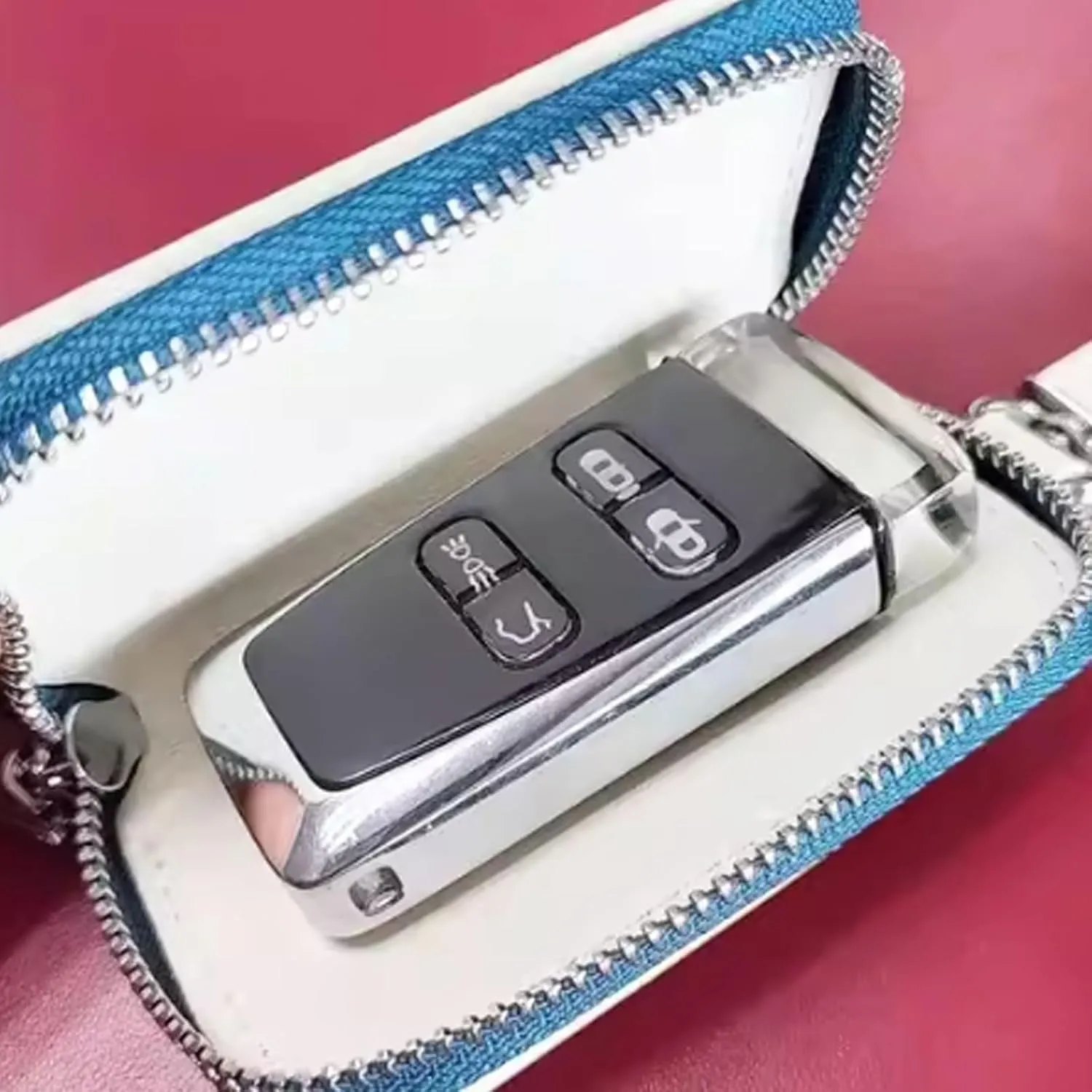 Car Key Fob Cover for Aston Martin DB11 V12 Coupe/V8 Coupe/DB-11 V8 Volante,Premium Car Logo Key Chain Soft Case Full Protection with Key Chain,Car Accessories,B