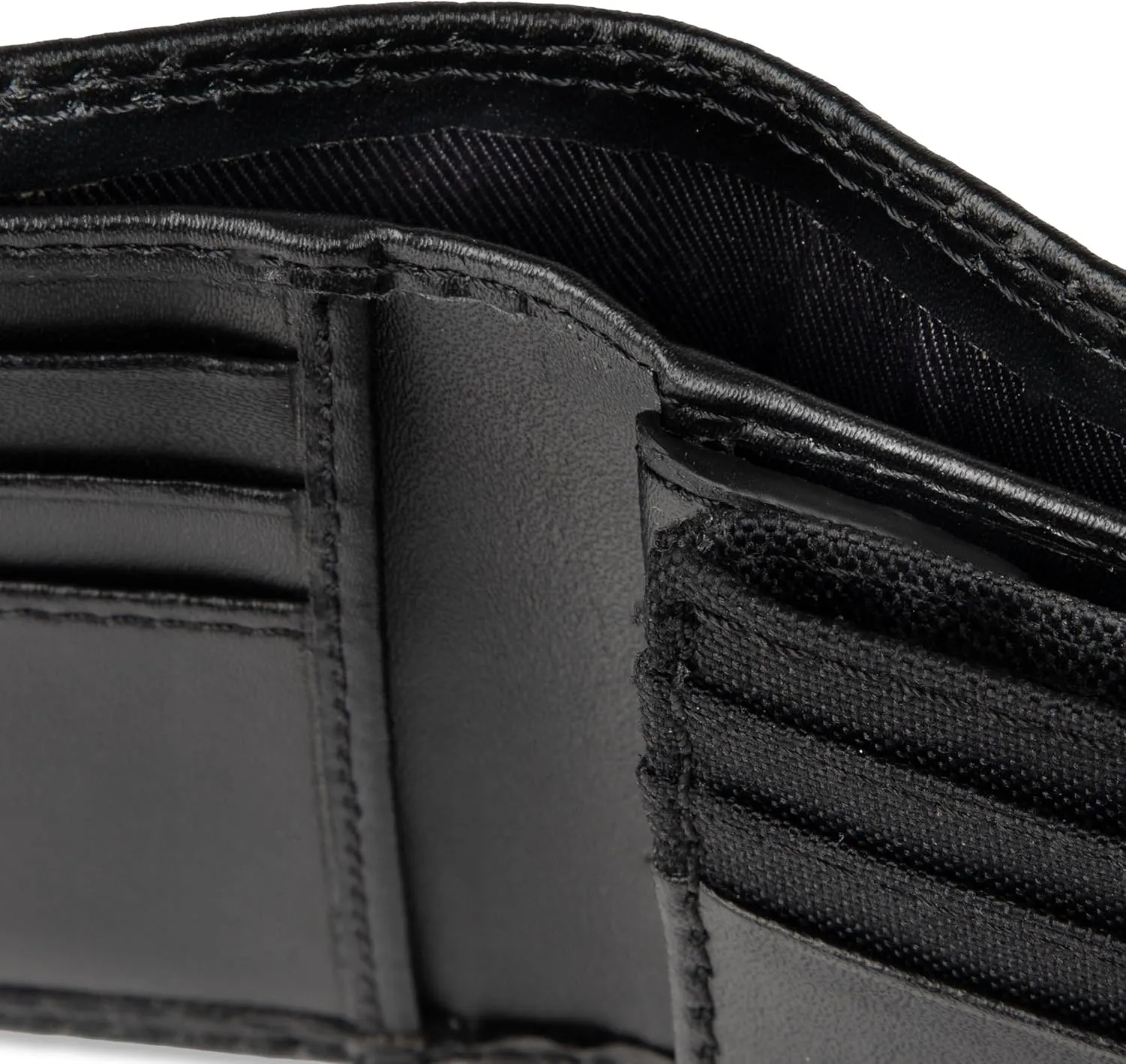 Dickies Men's Slim Everyday Leather Bifold Chain Wallet