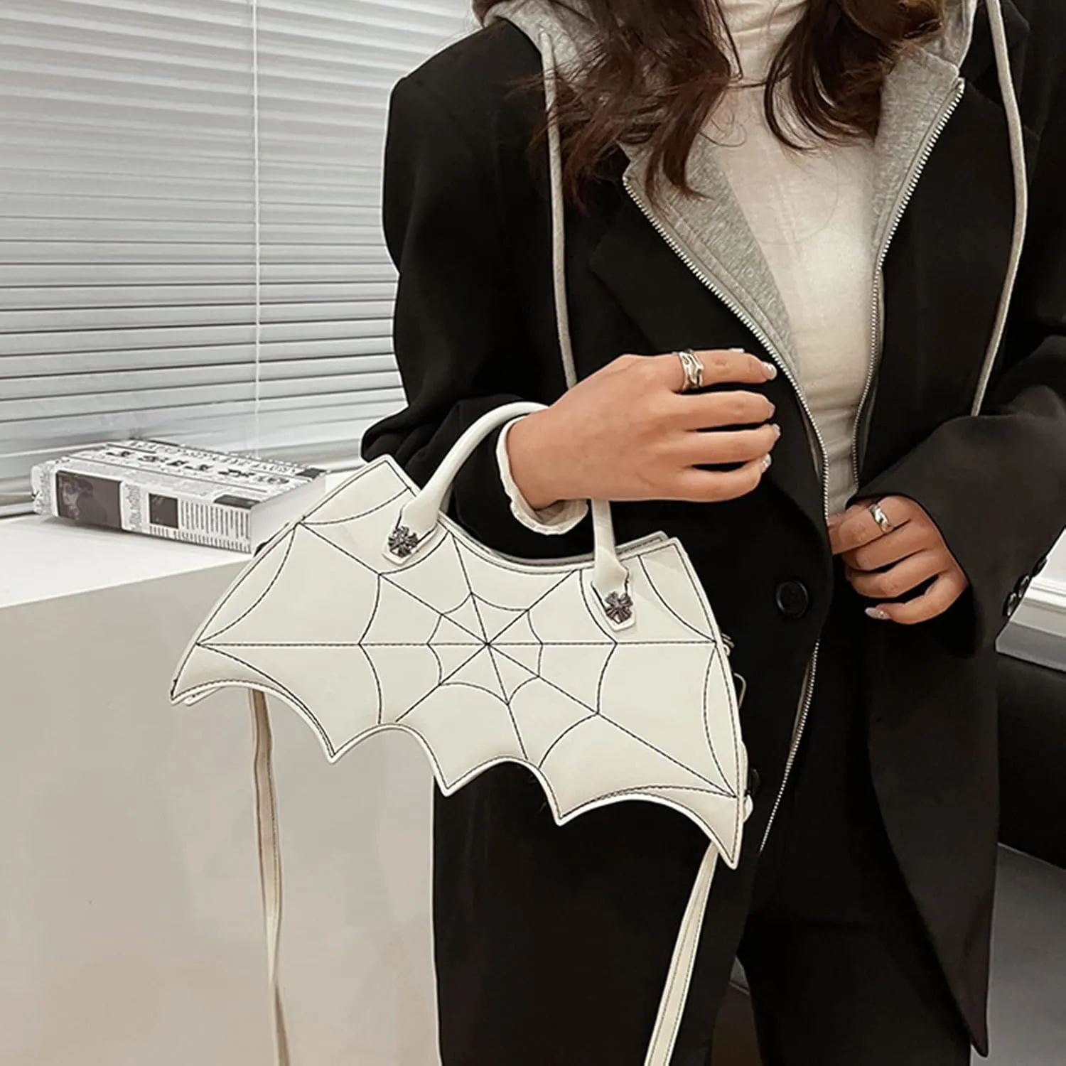 Dinosaur Shaped Shoulder Handbag PU Leather Rivet Purses Crossbody Bag for Girl Animal Novelty Purse