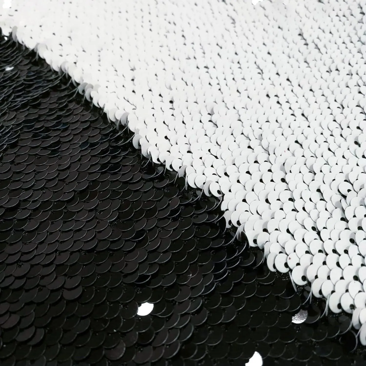 DUOBAO Black to White Reversible Sequin Fabric by The Yard 6 Feet Two Tones Mermaid Sparkly Colorful Sequins Tablecloth 5mm DIY Sewing Clothes Easily Flip Up Fabrics 2 Yards for Dress
