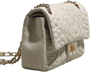 Embroidered women's bag Quilted Crossbody Bags for Women, Trendy Roomy Shoulder Handbags with Flap Gold Hardware Chain Purses Shoulder (white)