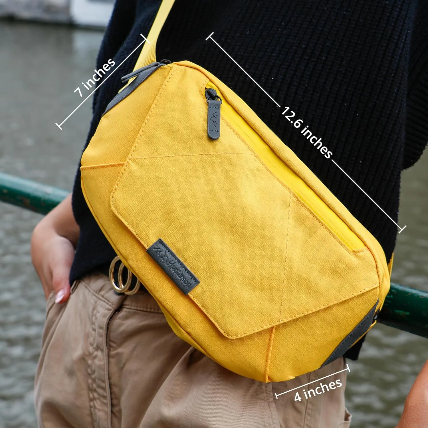 Hunterson Sling Bag for men and women, trendy crossbody bag to travel, multifunctional and spacious, water resistant bag