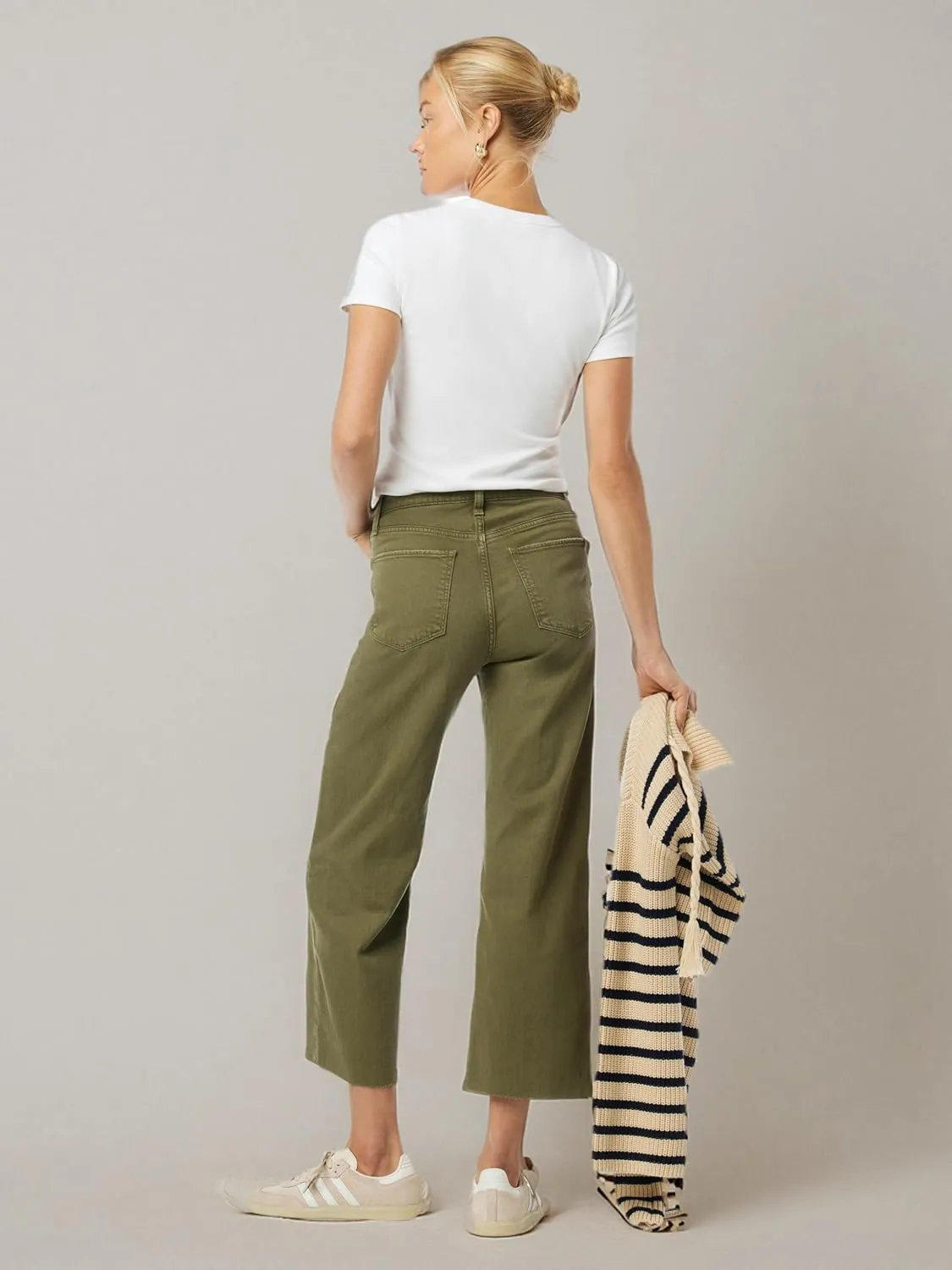 Joe's Women's The Blake High Rise Crop Wide Leg Jean