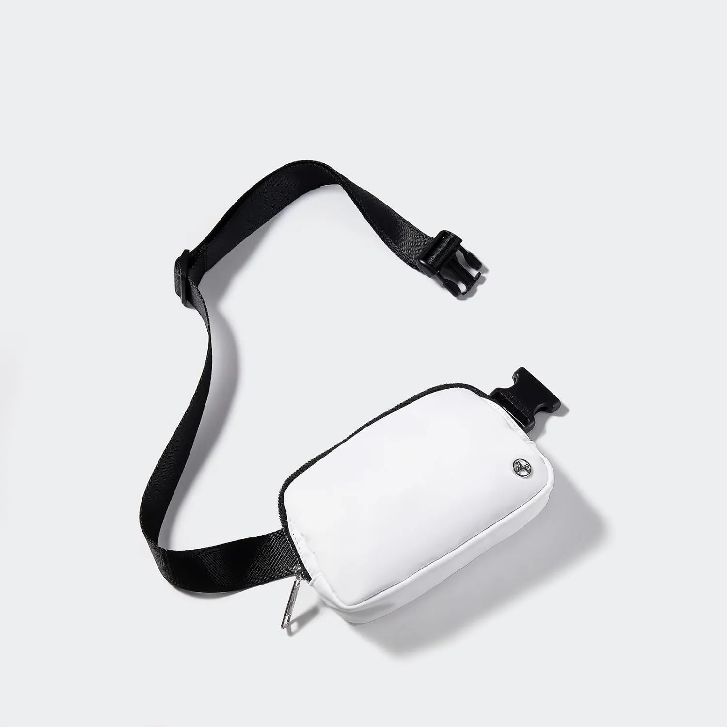 Pander Belt Bag for Women, Fashion Waist Packs, Crossbody Bags, Everywhere Belt Bag with Adjustable Strap (White).