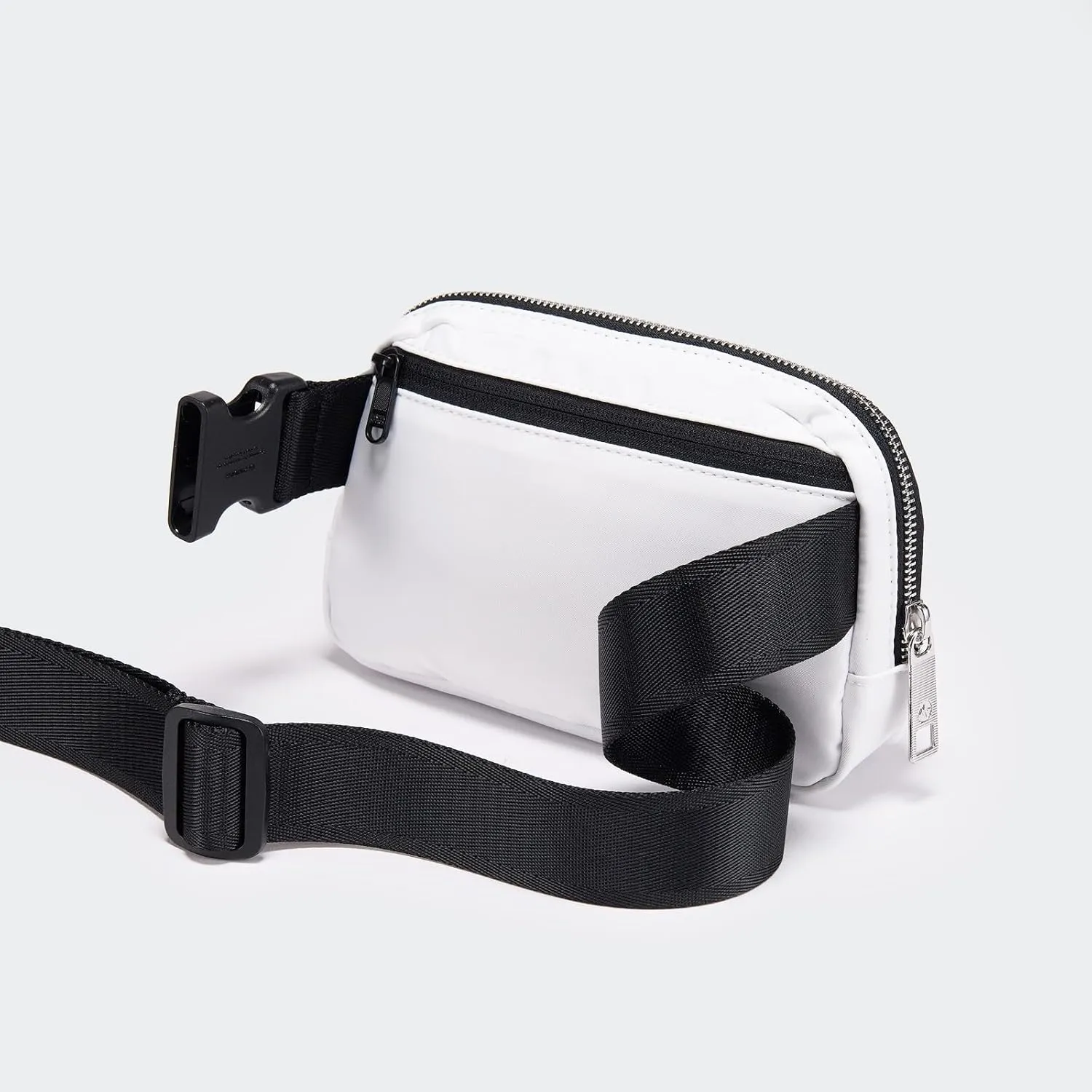Pander Belt Bag for Women, Fashion Waist Packs, Crossbody Bags, Everywhere Belt Bag with Adjustable Strap (White).