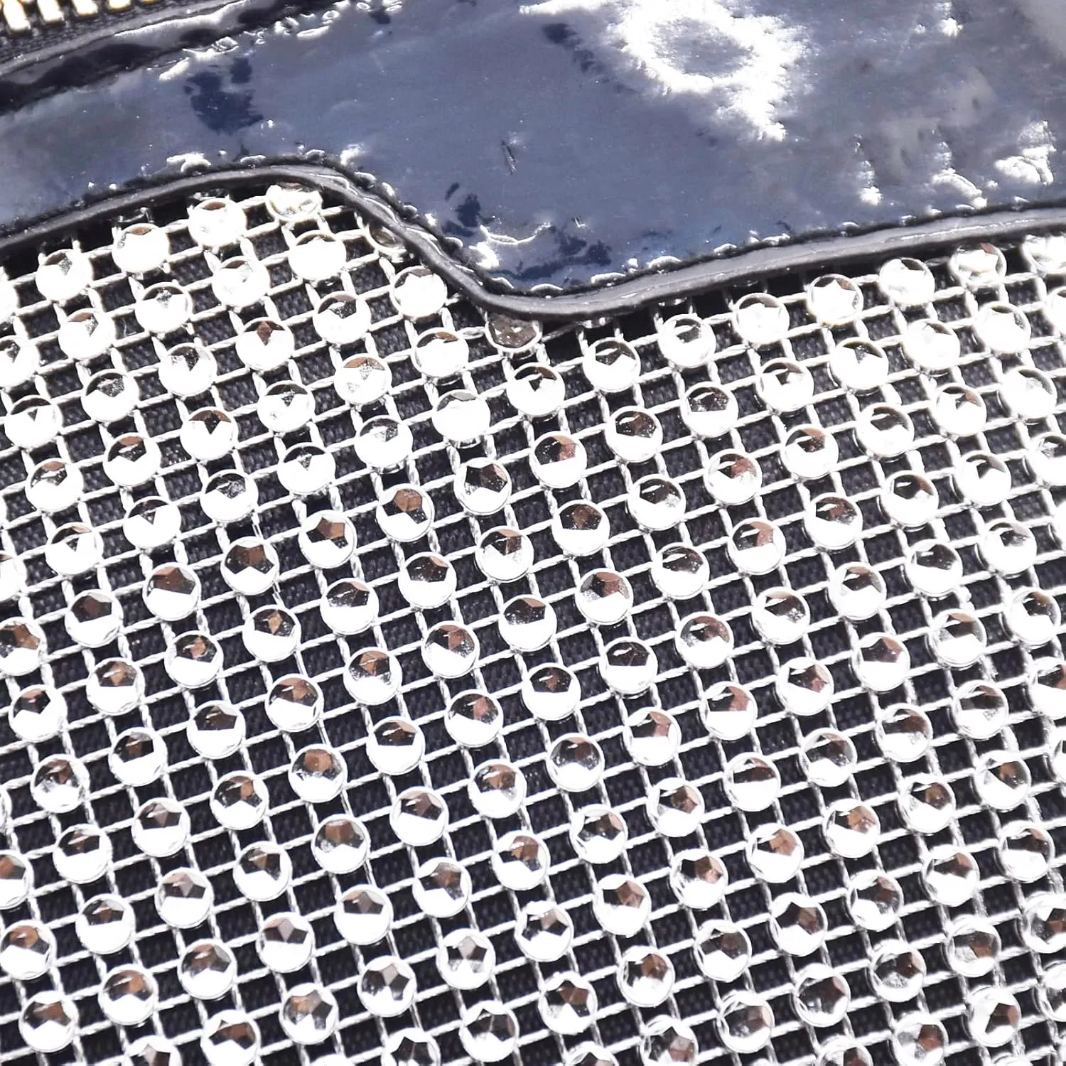 Shiny Rhinestones Crystal Waist Bag Fanny Pack for Women Girls Small Belt Bum Bag Crossbody Cell Phone Pouch for Party Beach Travel