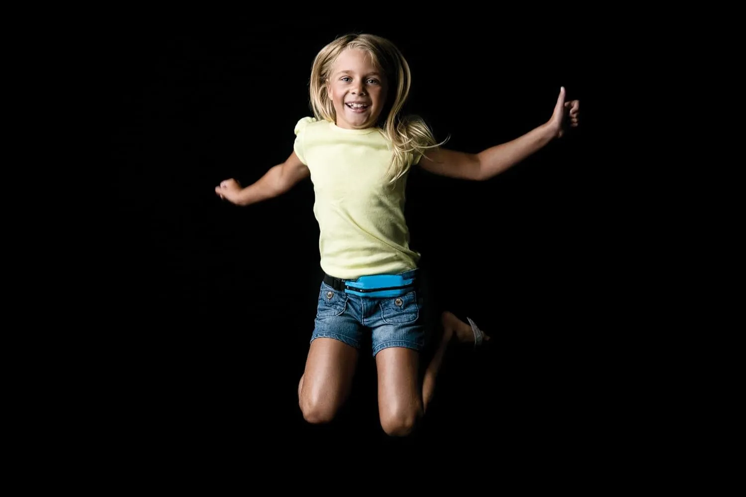SPIbelt Kids Pocket Belt, Expandable Pocket, Adjustable Waist Belt, No Bounce, No Logo Band, Rave with Black Zipper