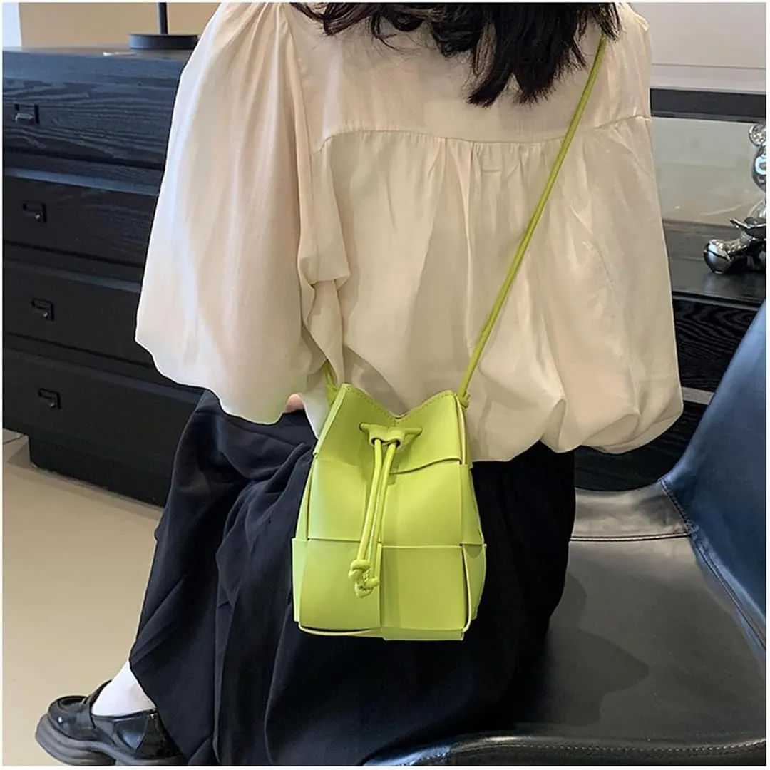 Women's Mini Woven Bucket Bag, Square Lattice Drawstring Leather Small Hobo Handbag Crossbody Handbags Soft Adjustable (Kiwi green)